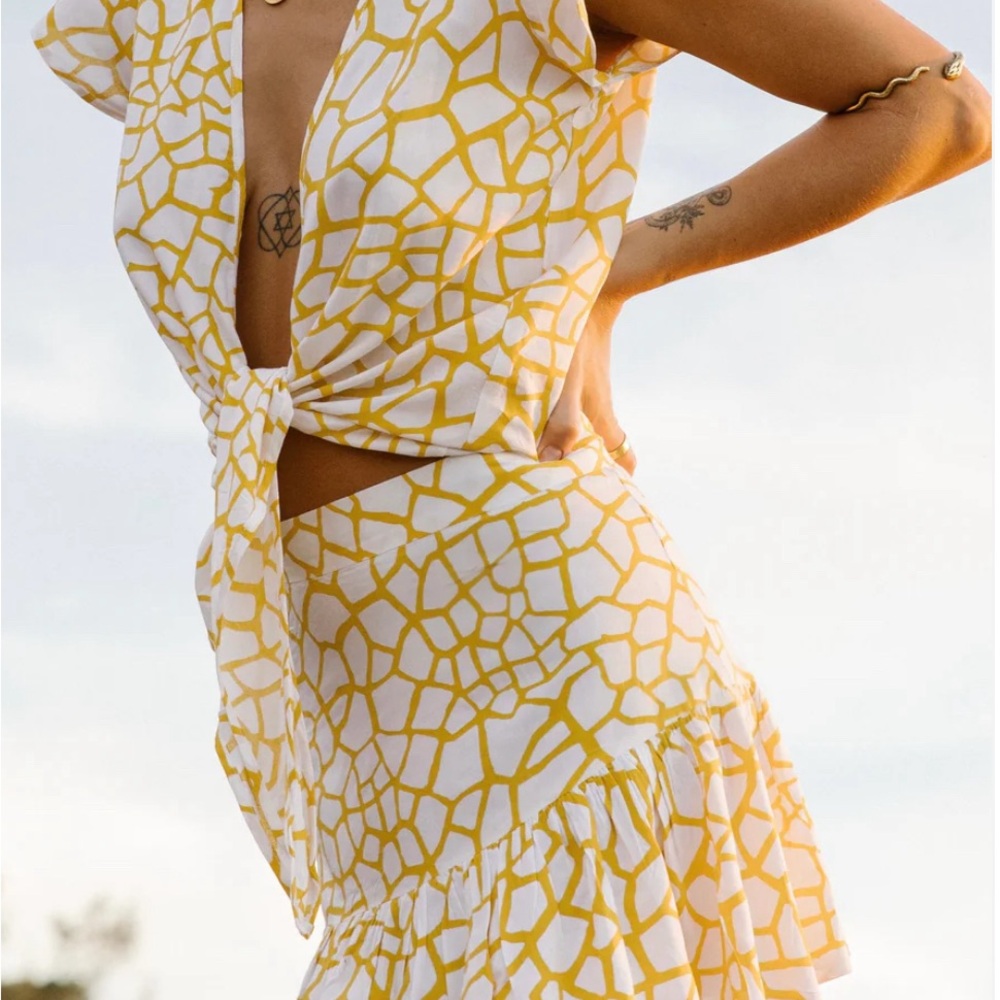 XIX PALMS Sahara Ruffle Mini Skirt - Picture 3 of 8